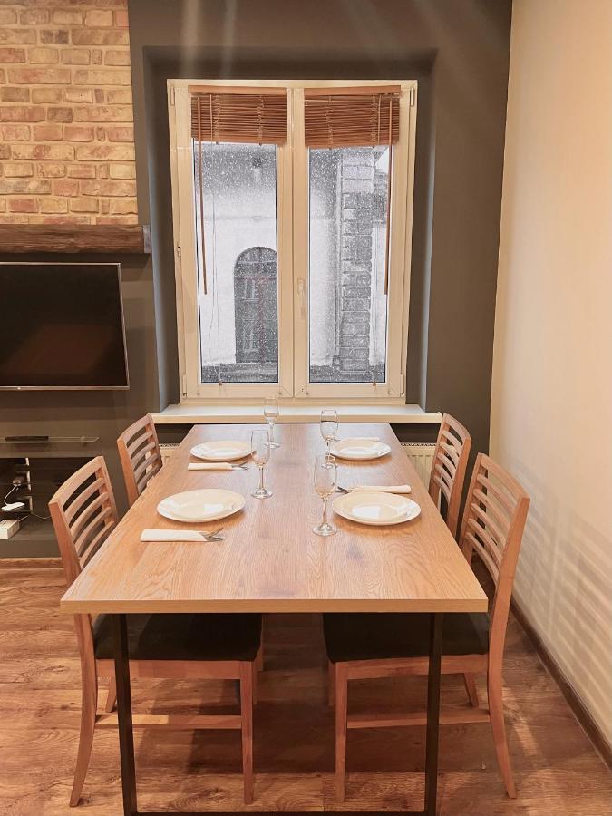 2-Room Apartment In The City Center Poznań Exterior foto