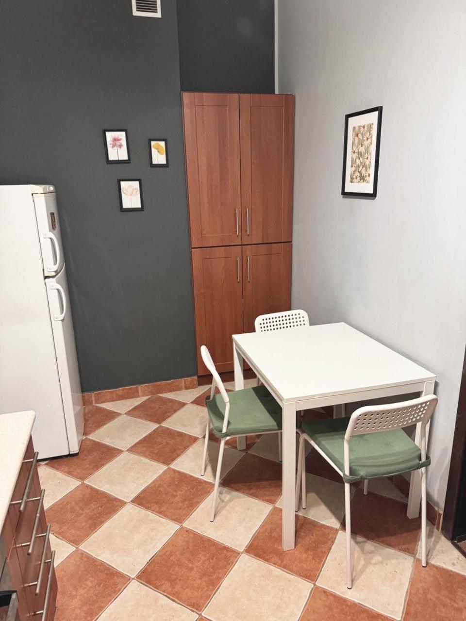 2-Room Apartment In The City Center Poznań Exterior foto